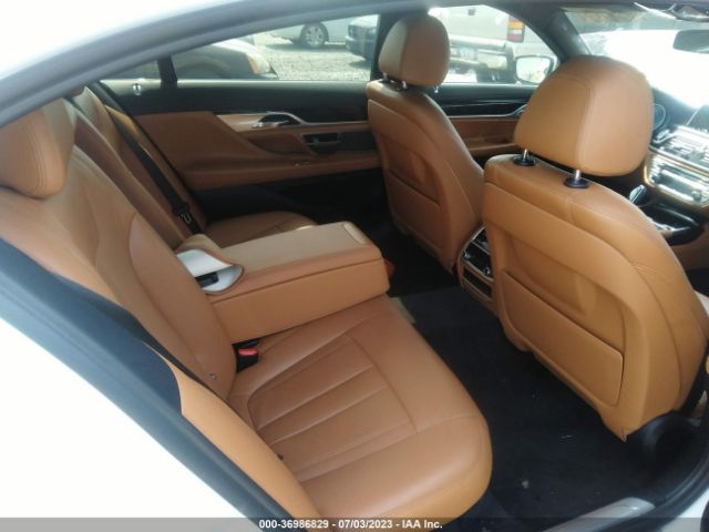 WBA7E2C57JG742534 BMW 7 Series 740i