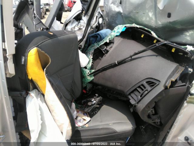 1FMCU9G96GUC12877 Ford ESCAPE SE