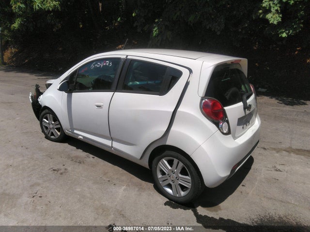 Chevrolet Spark 1lt Auto 2014 KL8CD6S93EC592279 Image 3