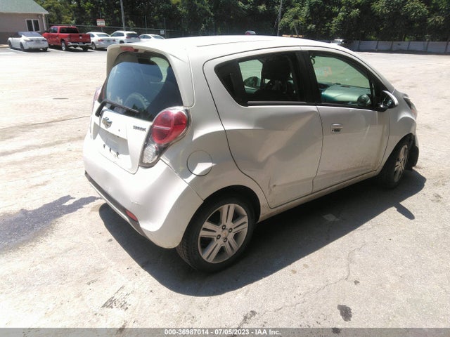 Chevrolet Spark 1lt Auto 2014 KL8CD6S93EC592279 Image 4