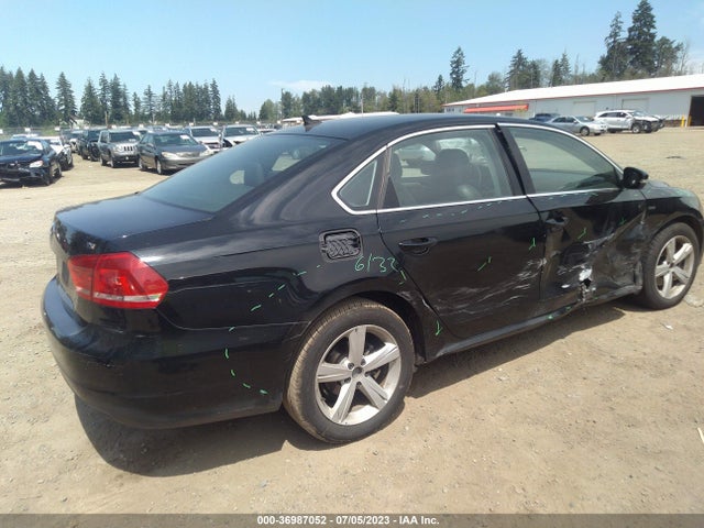 1VWAT7A32FC111151 Volkswagen Passat 1.8t Limited Edition