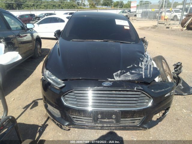 3FA6P0H79FR277137 Ford FUSION SE
