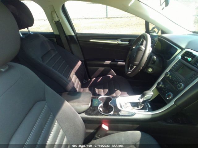 3FA6P0H79FR277137 Ford FUSION SE