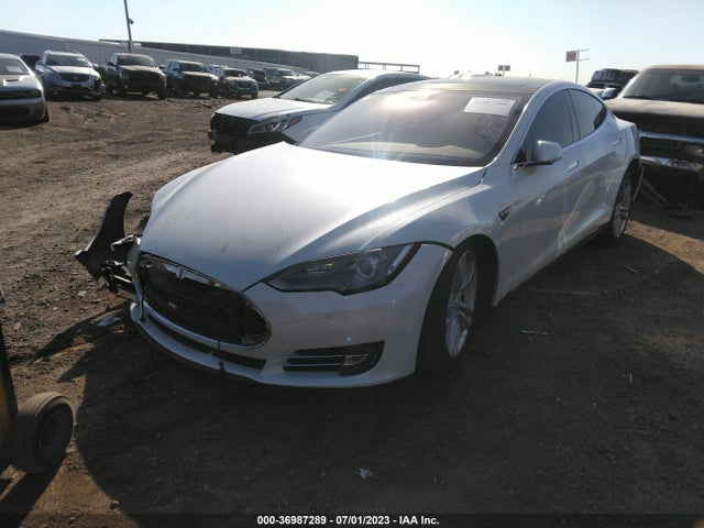 Tesla Model S 85d/70d/90d/p90d 2015 5YJSA1E24FF105205 Image 2