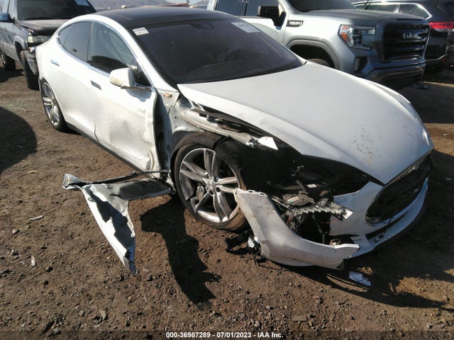 Tesla Model S 85d/70d/90d/p90d 2015 5YJSA1E24FF105205 Image 13
