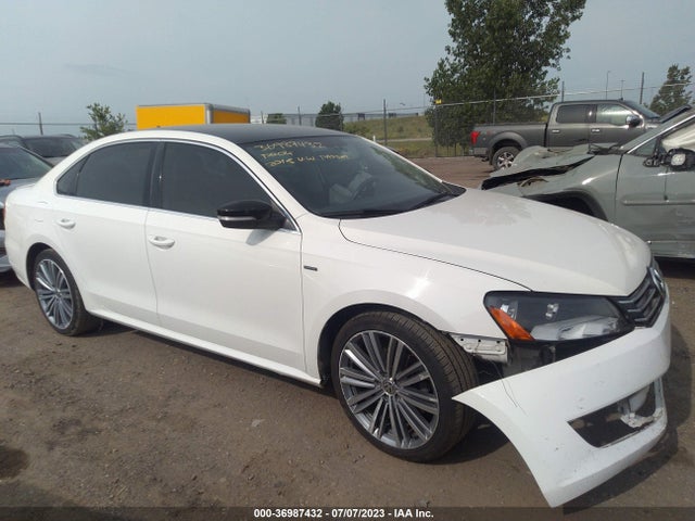 1VWBT7A37FC024236 Volkswagen Passat 1.8t Sport