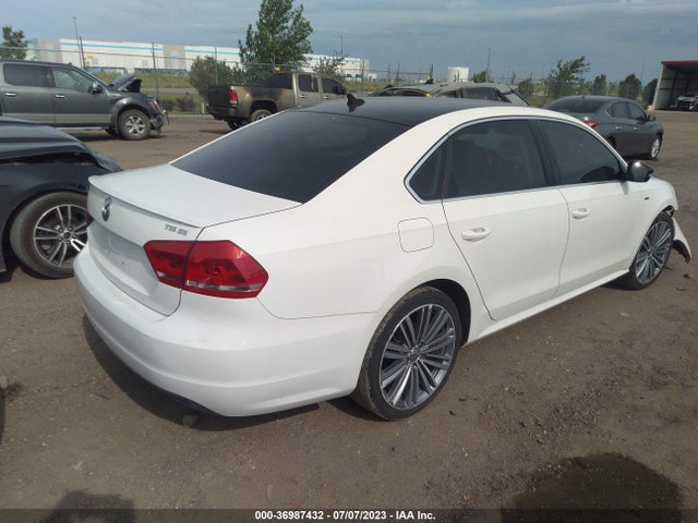 1VWBT7A37FC024236 Volkswagen Passat 1.8t Sport