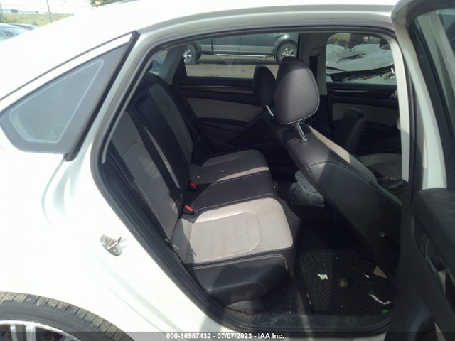 1VWBT7A37FC024236 Volkswagen Passat 1.8t Sport