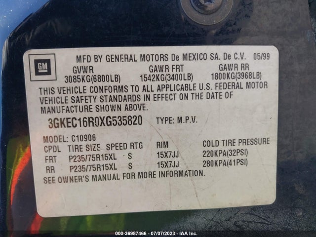 1999 GMC SUBURBAN VIN: 3GKEC16R0XG535820