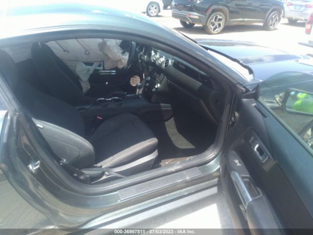 1FA6P8AM5F5318820 Ford Mustang V6