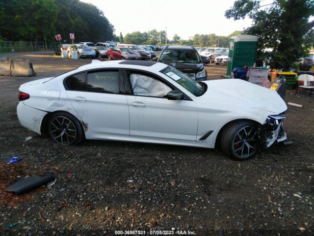 WBA13BK02MCG04822 BMW 5 Series M550i Xdrive