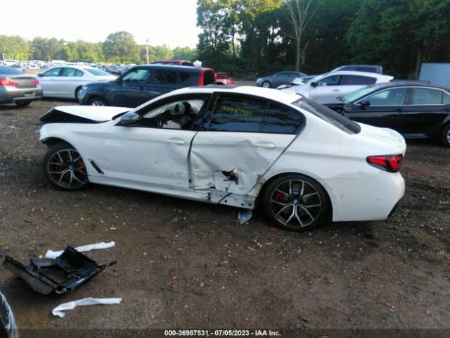 WBA13BK02MCG04822 BMW 5 Series M550i Xdrive