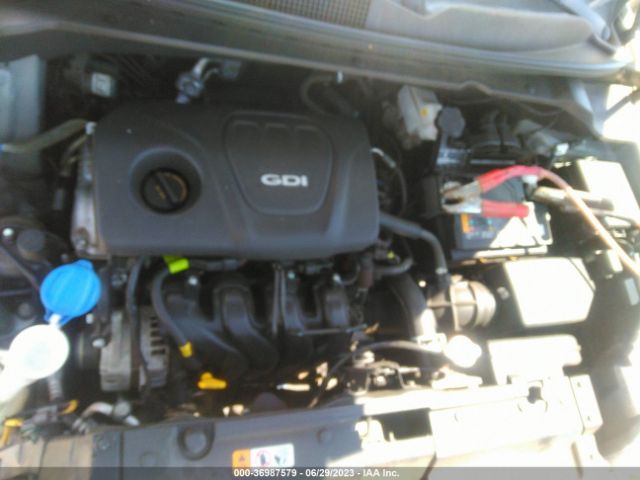 KNDJN2A22K7655711 KIA Soul Base