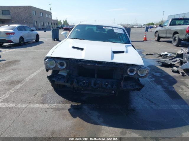 2C3CDZAG1KH563501 Dodge Challenger Sxt