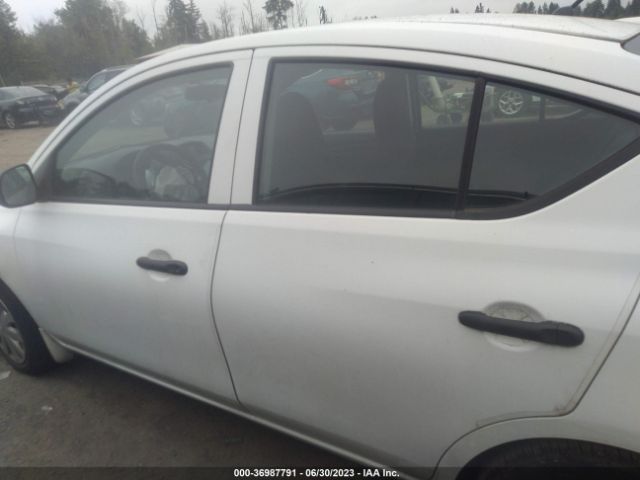 3N1CN7AP2FL807394 Nissan Versa S Plus