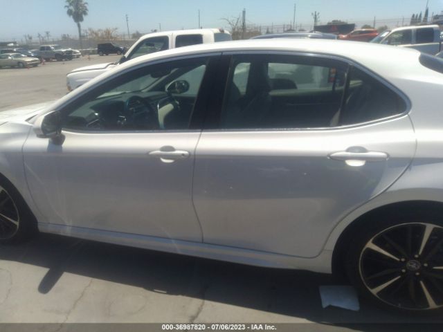 4T1B61HK8JU006315 Toyota CAMRY XSE