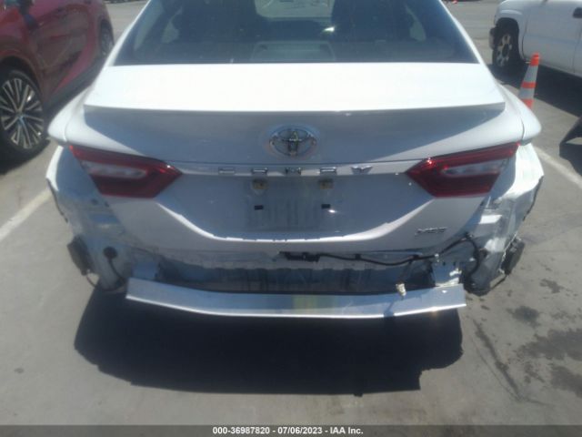 4T1B61HK8JU006315 Toyota CAMRY XSE