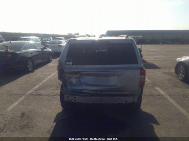 1C4NJPFA0HD122888 Jeep Patriot Latitude