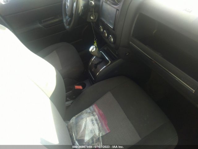 1C4NJPFA0HD122888 Jeep Patriot Latitude