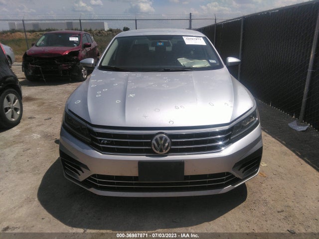 2017 VOLKSWAGEN PASSAT 1.8T R-LINE VIN: 1VWDT7A35HC068974