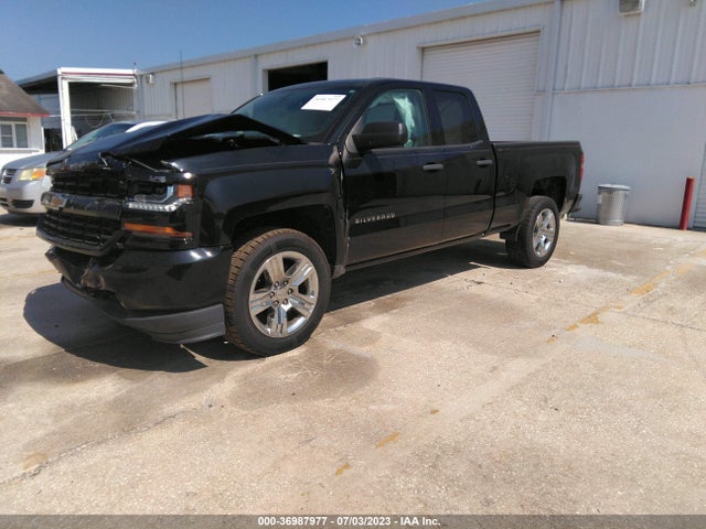 Chevrolet Silverado 1500 Custom 2017 1GCRCPEC3HZ309561 Image 2