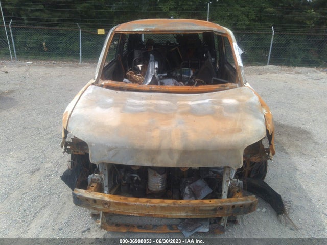 2009 SCION XB VIN: JTLKE50E891094272