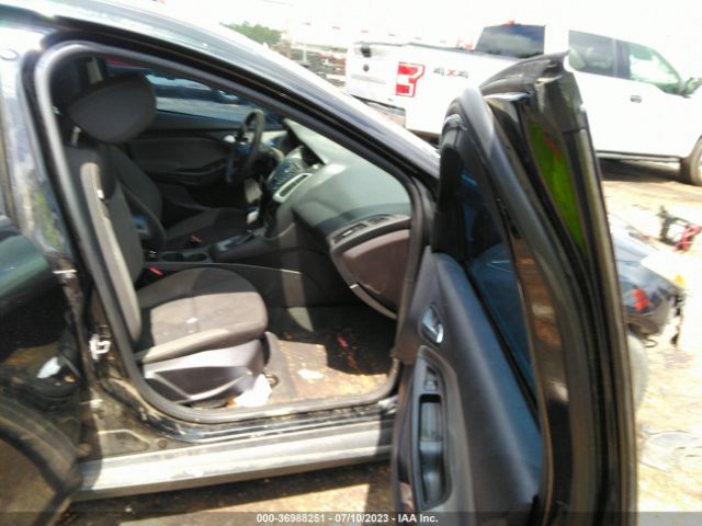 1FADP3F2XEL183572 Ford FOCUS SE