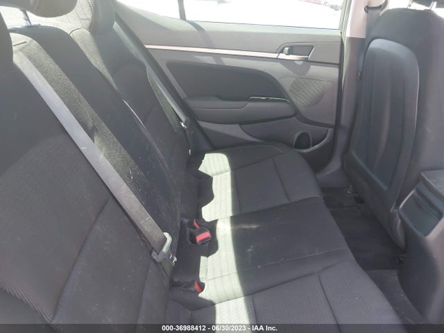 Hyundai ELANTRA SEL 2018 5NPD84LF1JH256802 Image 15
