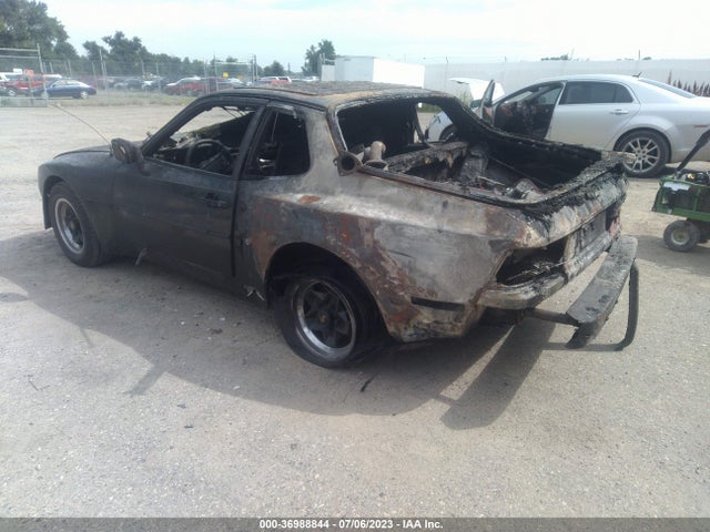 1983 PORSCHE 944 WP0AA0945DN451425 Photo 2