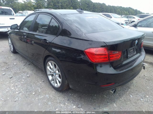 WBA3B1G55ENT00221 BMW 3 Series 320i