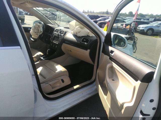 3VWPL7AJ1EM616751 Volkswagen Jetta Sportwagen Tdi W/sunroof