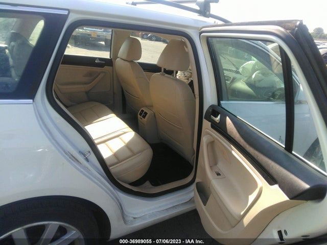 3VWPL7AJ1EM616751 Volkswagen Jetta Sportwagen Tdi W/sunroof