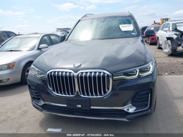 5UXCW2C52KL083235 BMW X7 Xdrive40i