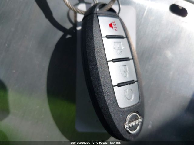 5N1BT3BA3NC700975 Nissan ROGUE SV