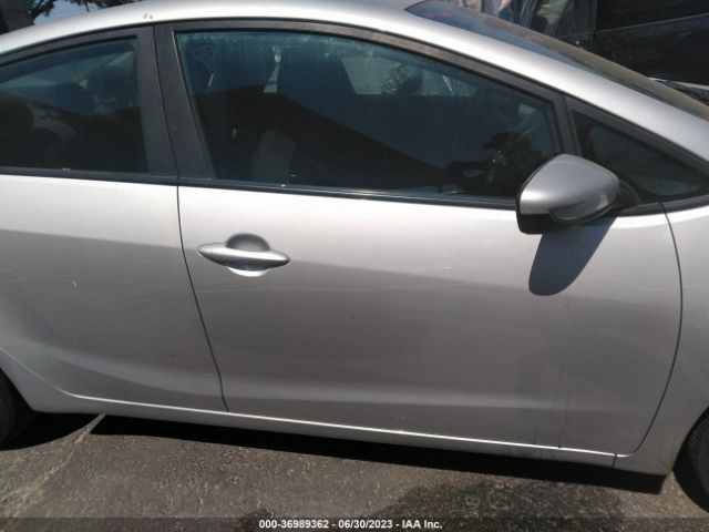 3KPFK4A70HE077669 KIA FORTE LX