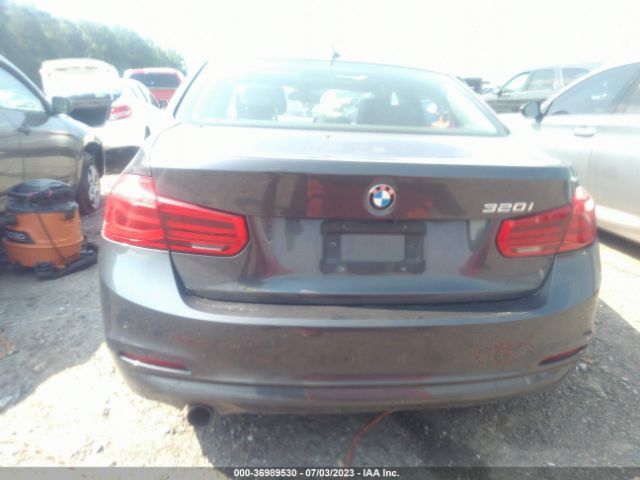 WBA8A3C37HA067172 BMW 3 Series 320i Xdrive