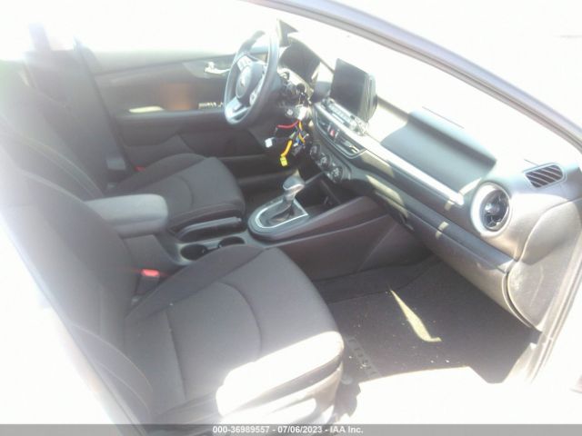 3KPF24AD8LE184905 KIA Forte Lxs
