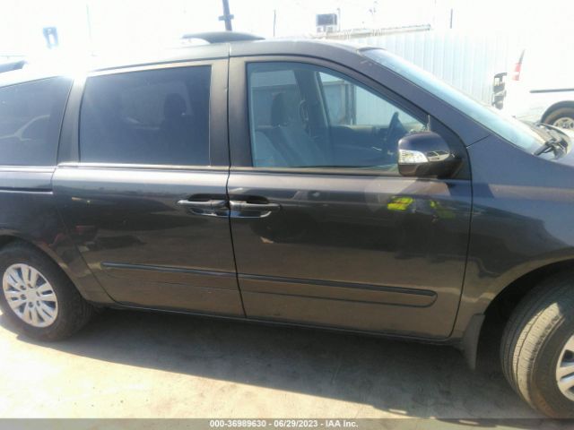 KNDMG4C70E6578844 KIA SEDONA LX