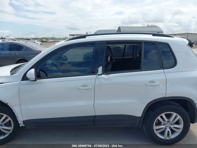 WVGAV7AX3HK030437 Volkswagen TIGUAN