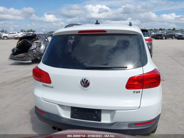 WVGAV7AX3HK030437 Volkswagen TIGUAN