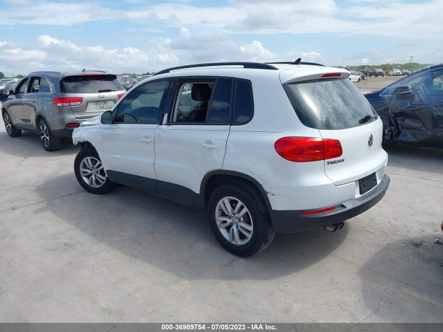 WVGAV7AX3HK030437 Volkswagen TIGUAN
