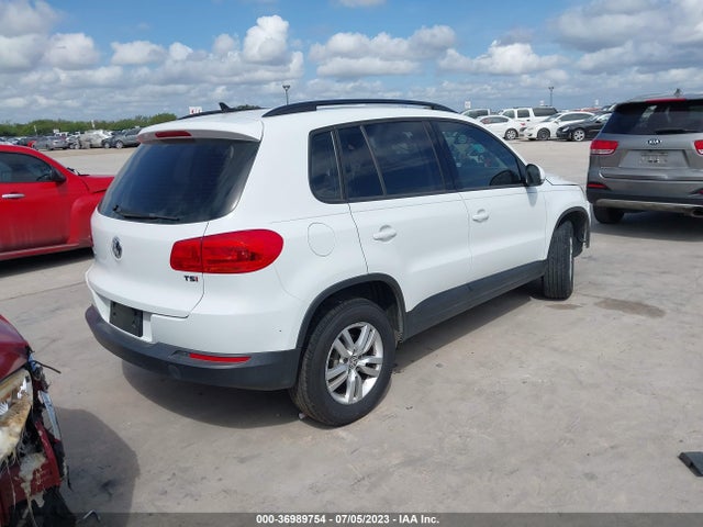 WVGAV7AX3HK030437 Volkswagen TIGUAN