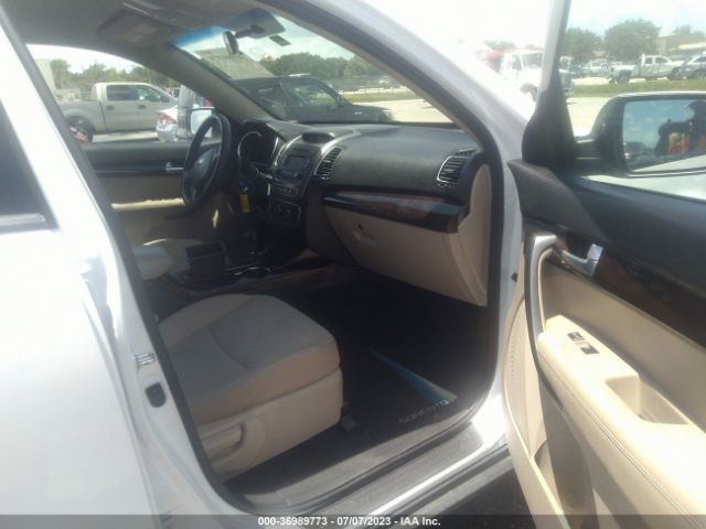 5XYKT3A66EG508415 KIA SORENTO LX