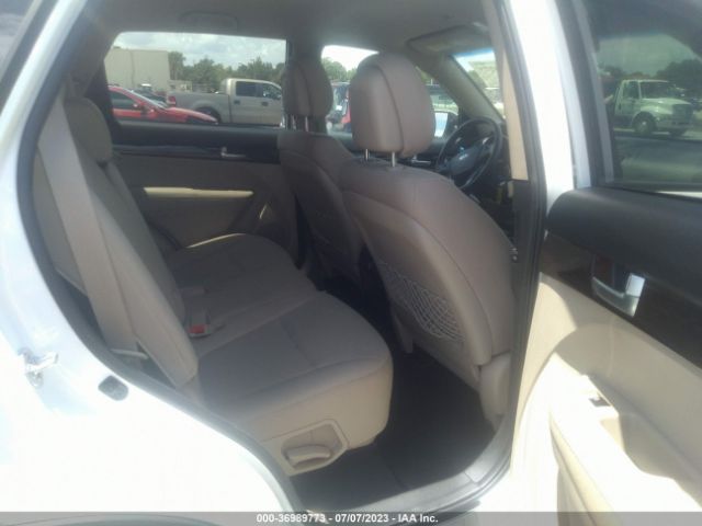 5XYKT3A66EG508415 KIA SORENTO LX