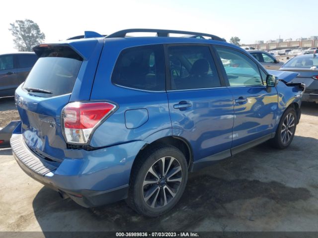 JF2SJGEC4HH446944 Subaru Forester Premium