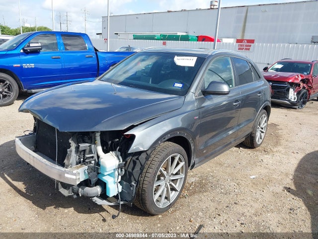 WA1BCCFS2JR028559 Audi Q3 Premium/sport Premium