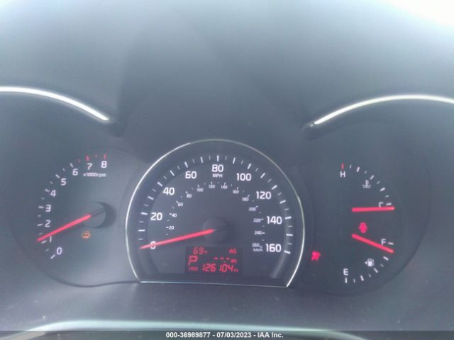 5XYKTCA63EG500790 KIA SORENTO LX