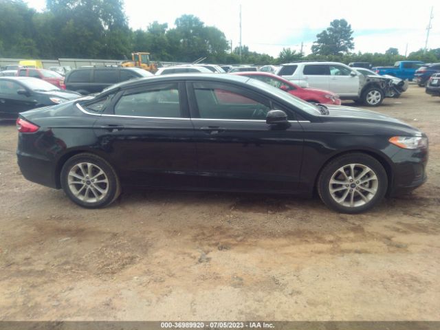 3FA6P0HD8LR235222 Ford FUSION SE