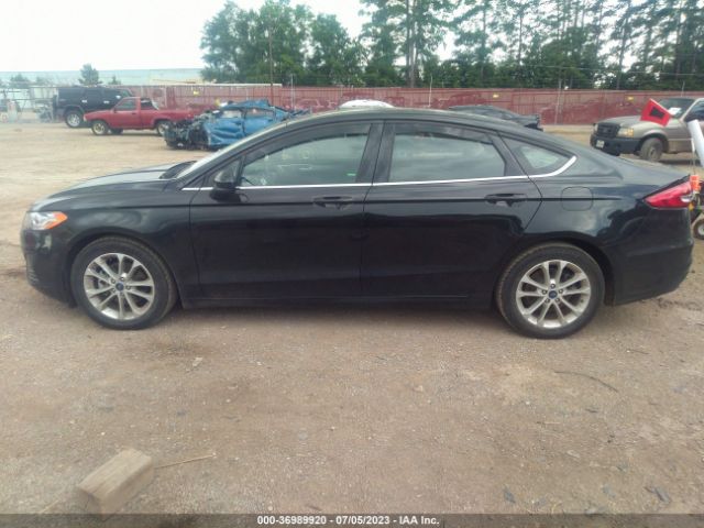 3FA6P0HD8LR235222 Ford FUSION SE