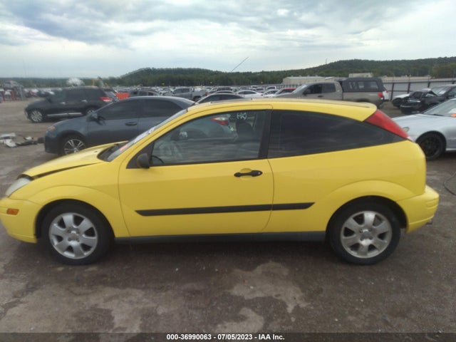 2001 FORD FOCUS ZX3 VIN: 3FAFP31311R210131
